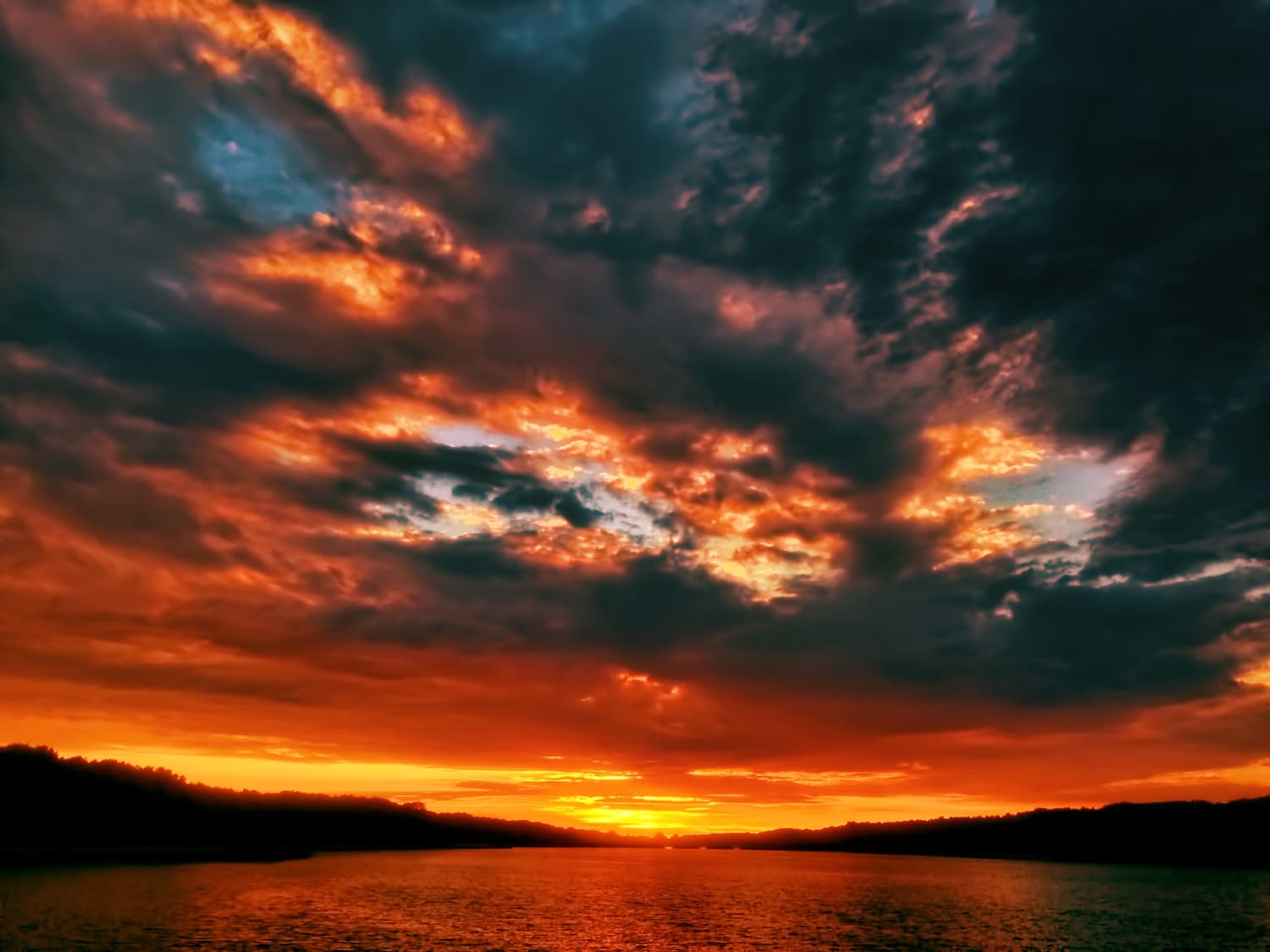 Creative Commons. Sunset by the lake. HDR - iPhone 5